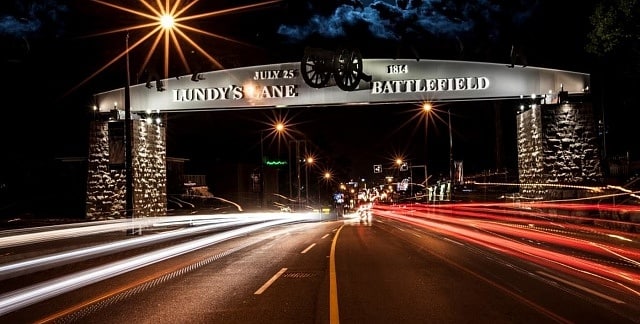 Where to stay in Niagara Falls, Canada - Lundys Lane