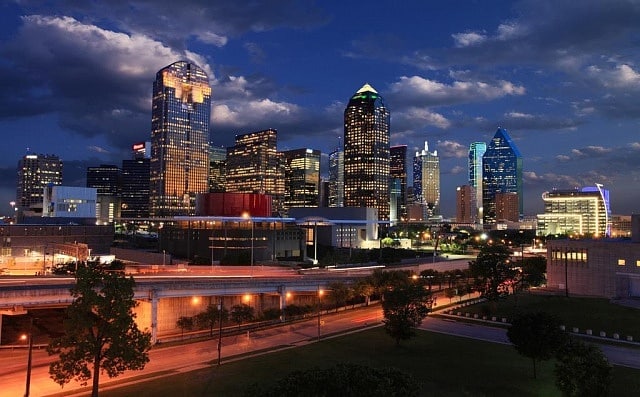 Mejores zonas donde alojarse en Dallas - Downtown