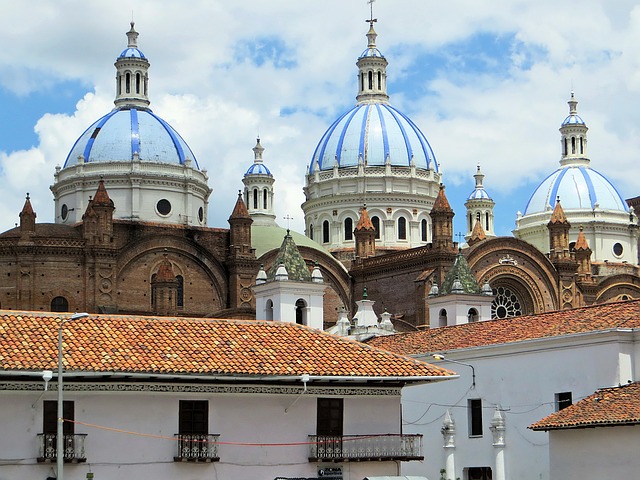 Best location Cuenca Ecuador for sightseeing - Historic City Center