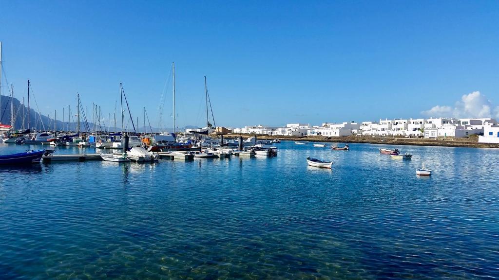 Best area to stay in La Graciosa - Caleta de Sebo