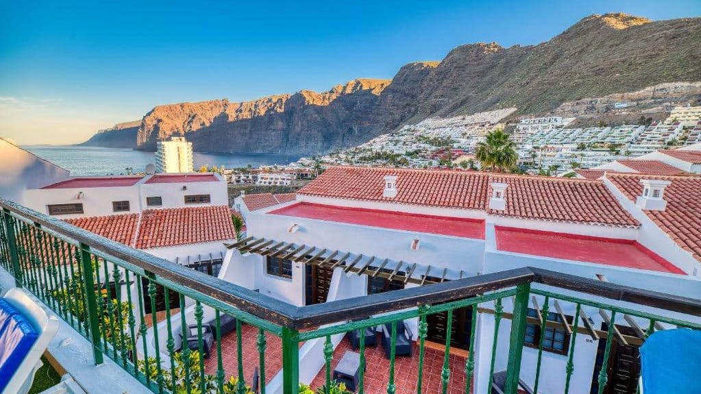Mejores zonas donde alojarse en Tenerife - Puerto de Santiago